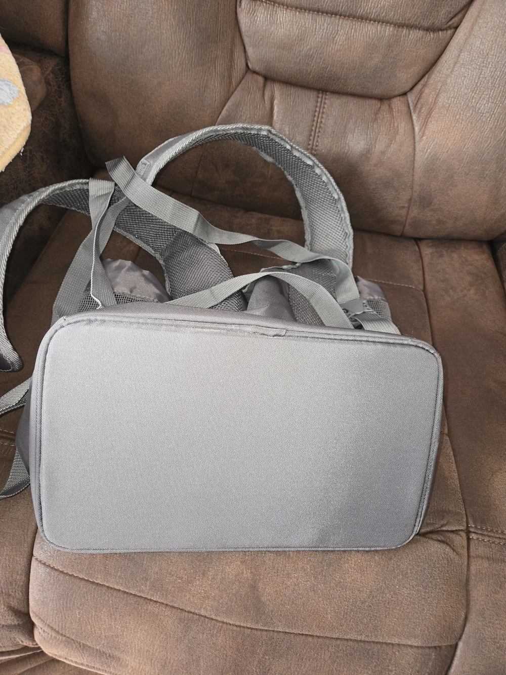 Outward Hound Grey Front-Load PupPak Hands-Free Dog Carrier..OFFERS WELCOME!